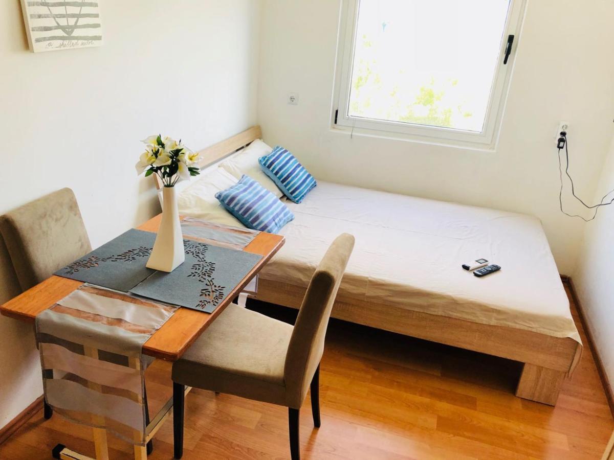 Rooms For Two With Private Bathroom Near Split Center ภายนอก รูปภาพ